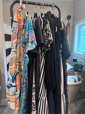 Women's Dresses- Lot of 20!